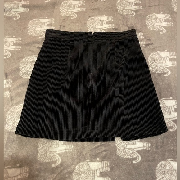 F21‎ SMALL Corduroy Baseball Stitch Lace up Black Mini skirt - Picture 13 of 17